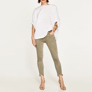 NWT Zara Skinny Distressed Denim Jeans in Khaki